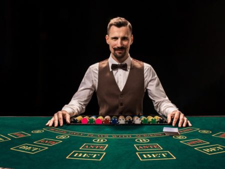 Die besten Blackjack Strategien: Erfolgreich und profitabel spielen